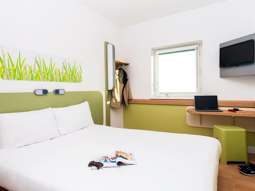 Ibis Budget Dandenong 14/65