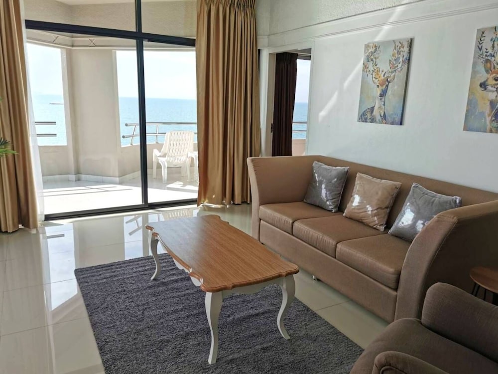 Markland Beach View 33/54