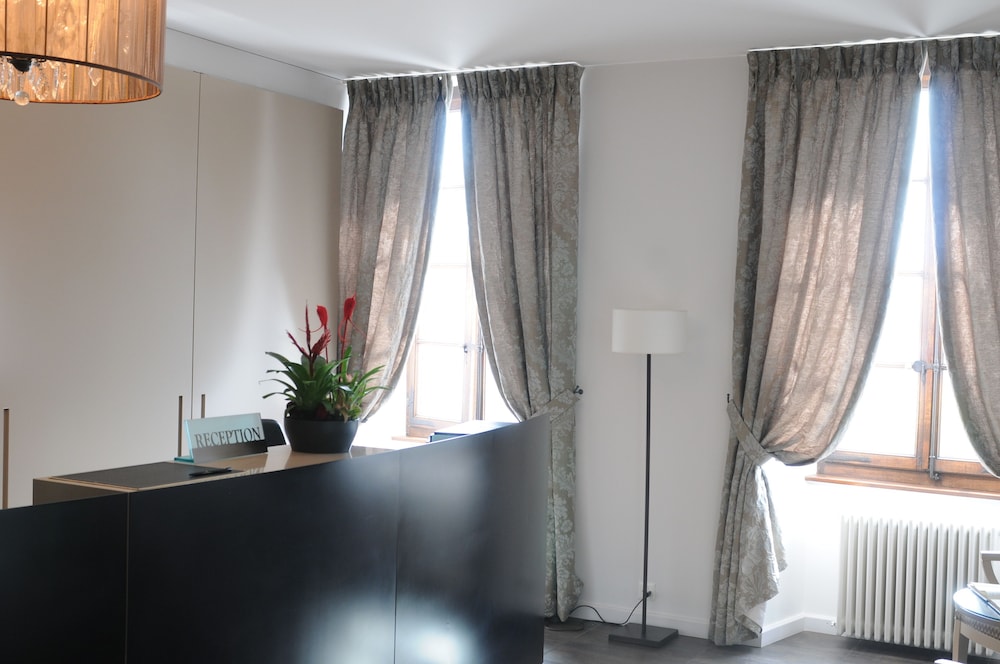 Hostellerie Le Petit Manoir 36/54
