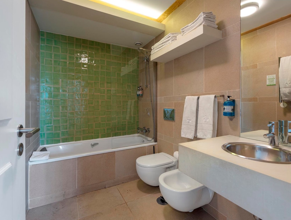 Palacio Camoes Lisbon Serviced Apartments 50/50