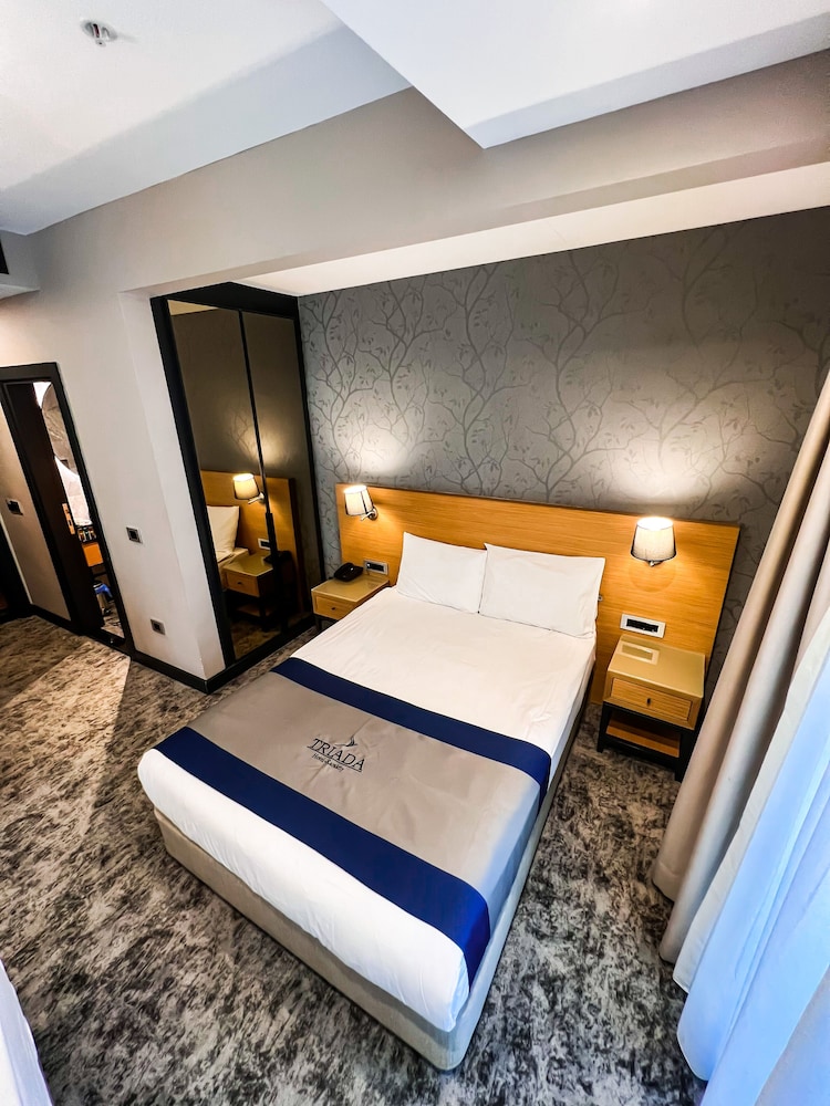 Triada Hotel Karakoy 19/65