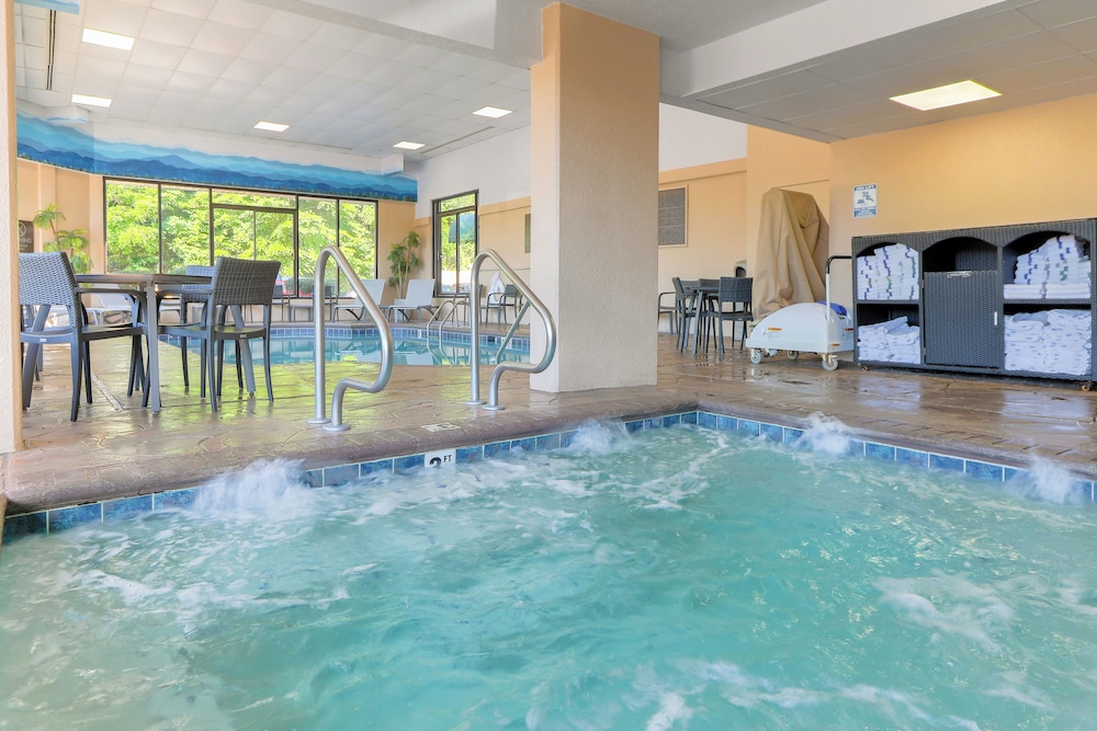 swimming pool spa