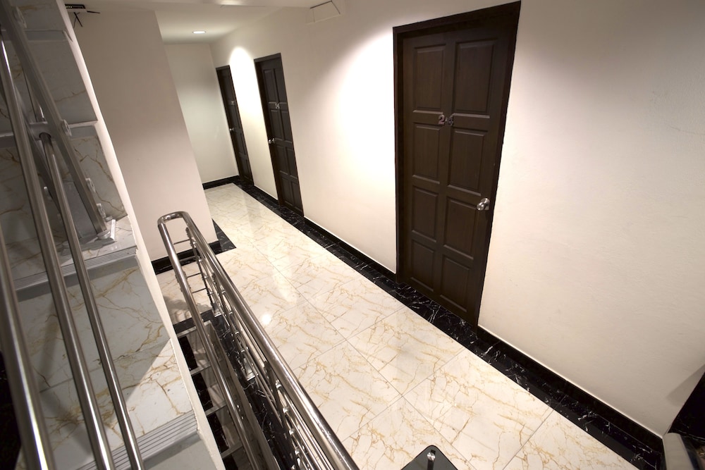 Katesiree House 30/30