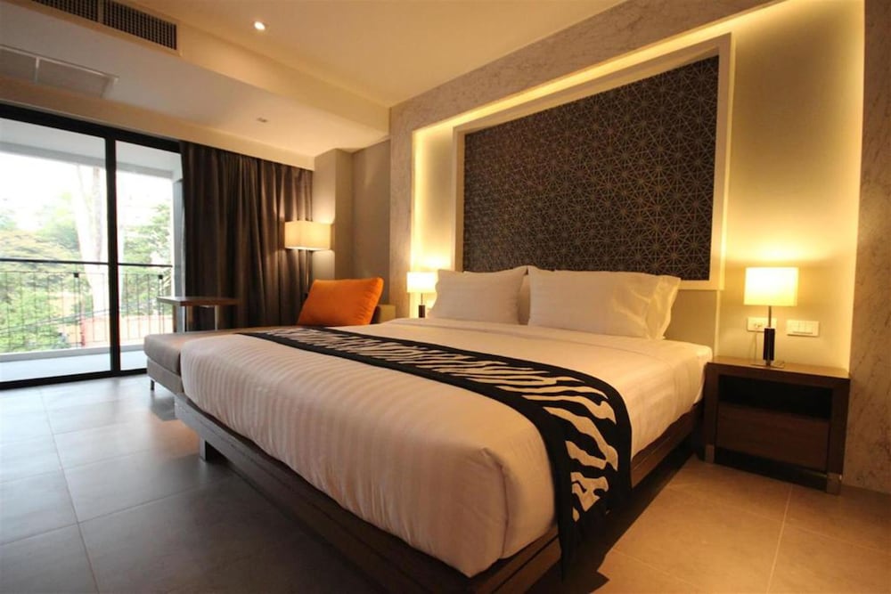 Deluxe, Double Bed, Xl، Season Five Hotel 2/3