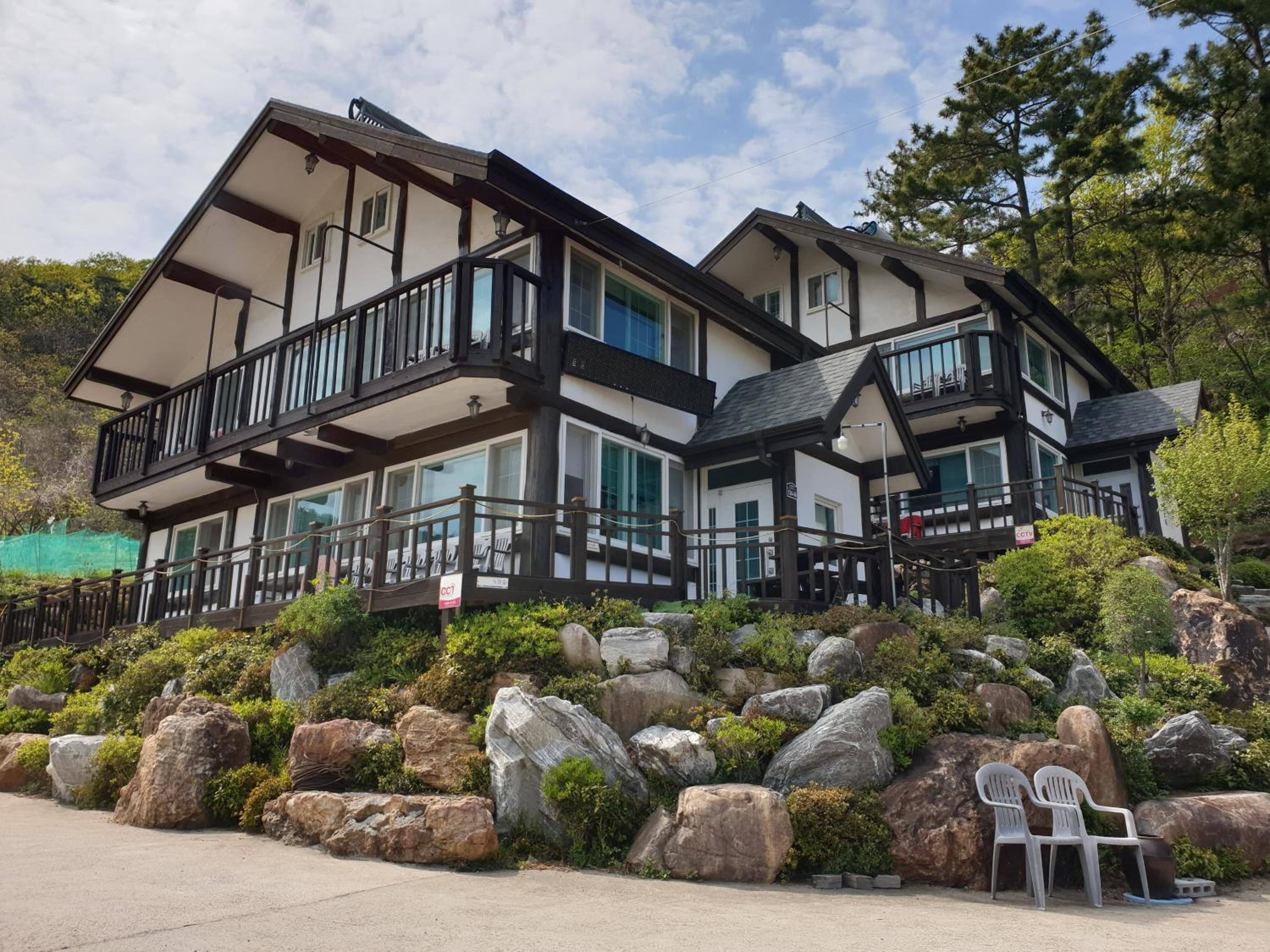 Tongyeong Ye Hyang Pension酒店(Tongyeong Ye Hyang Pension) 图片2