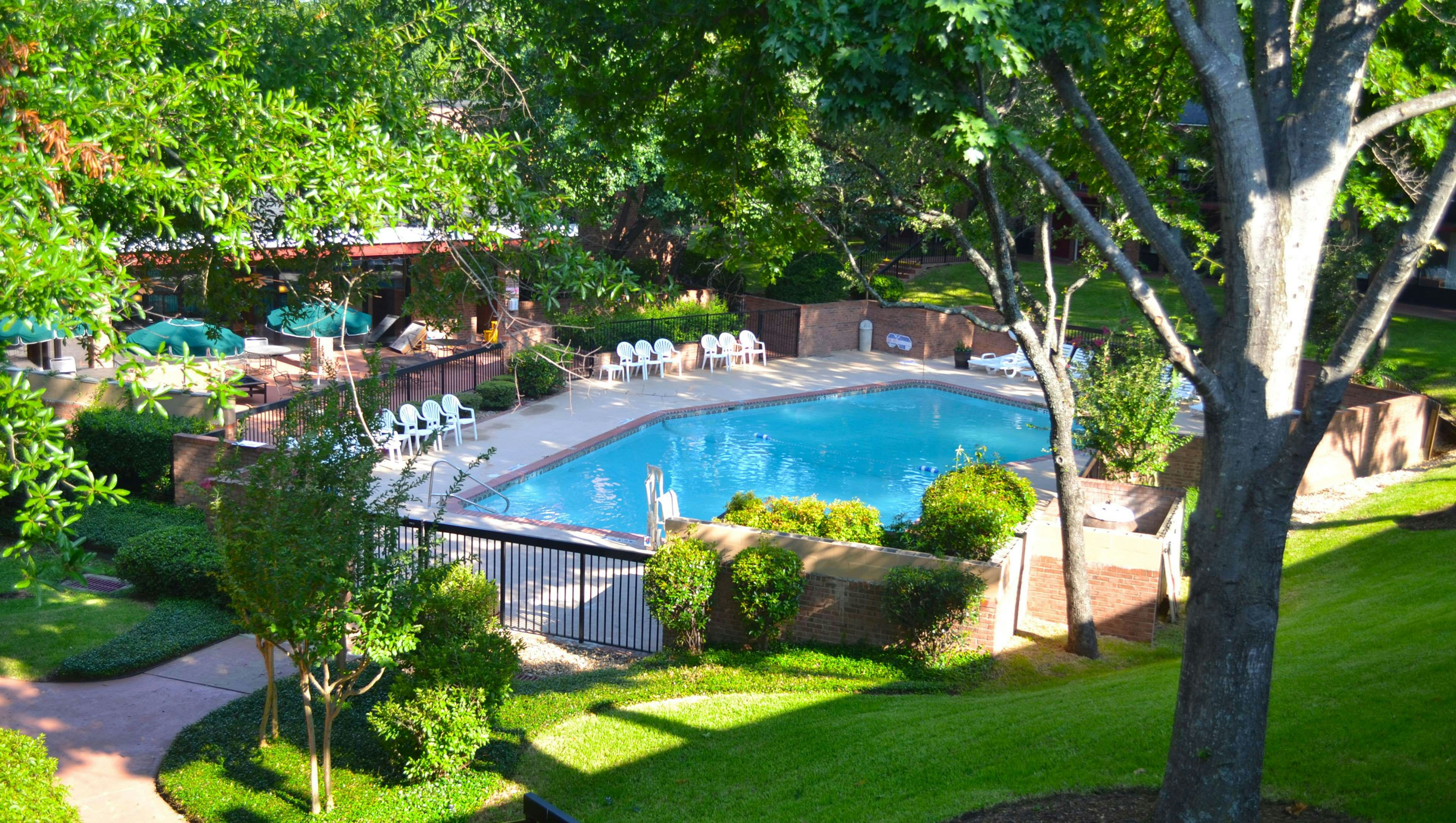 Magnuson Grand Hotel and Conference Center Tyler 54/59