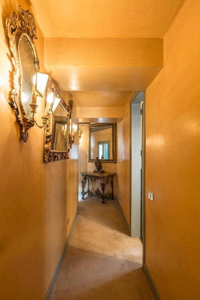 The Venetian Penthouse 3/24