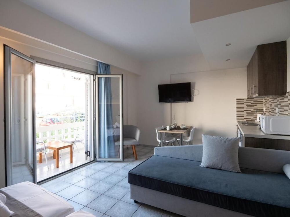 Aristo Apartments 42/57