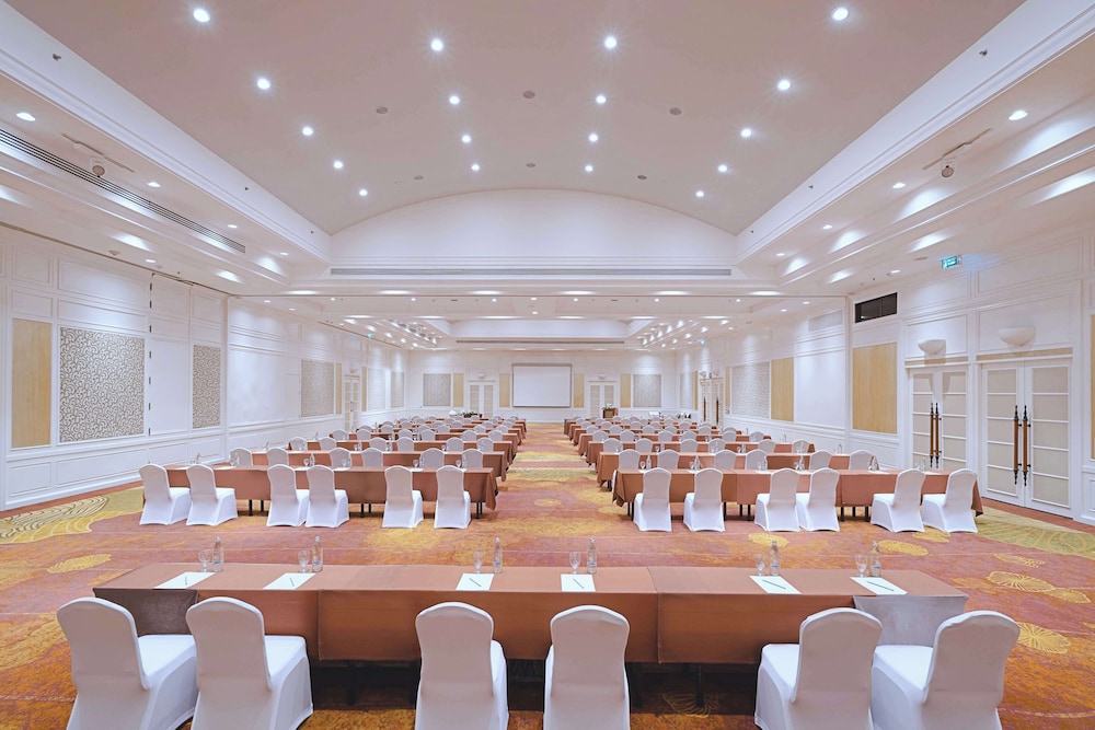 Dusit Thani Hua Hin 83/94