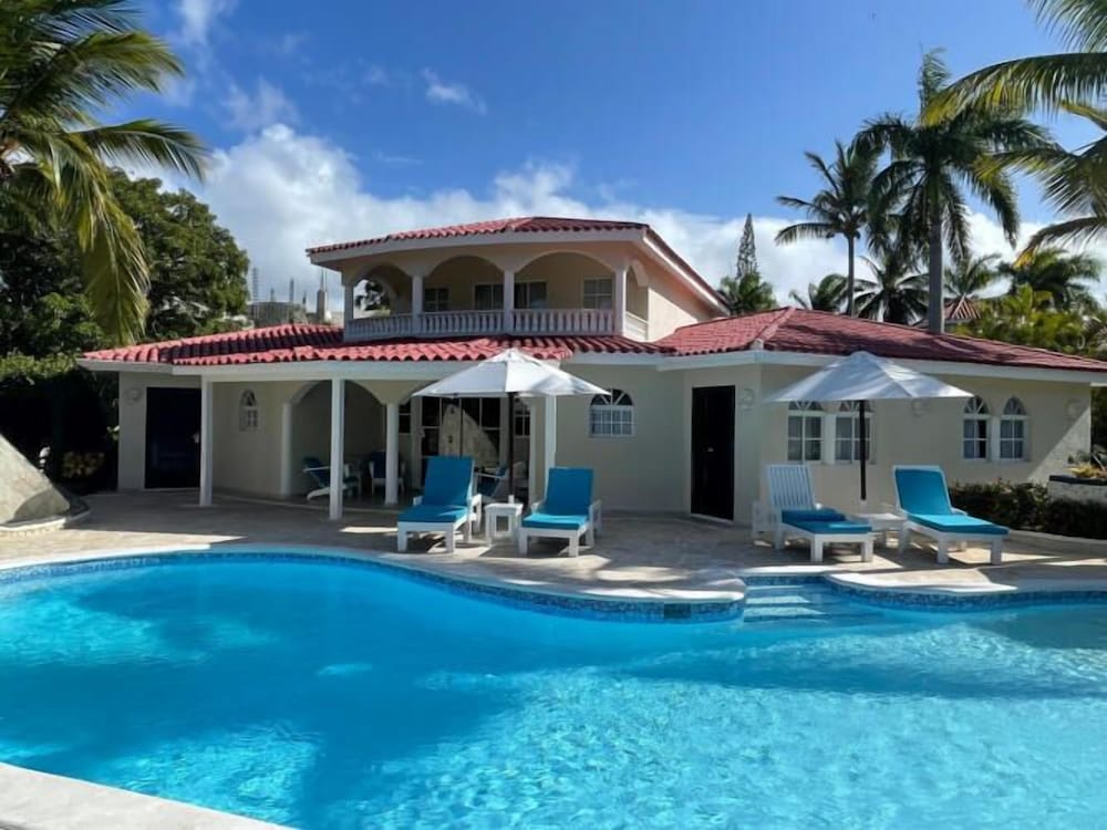 Lifestyle Royal Suites 7/44
