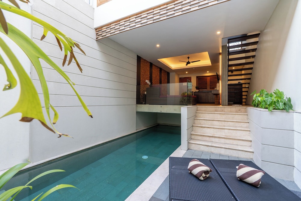 VILLA KAYU RAJA 34/69