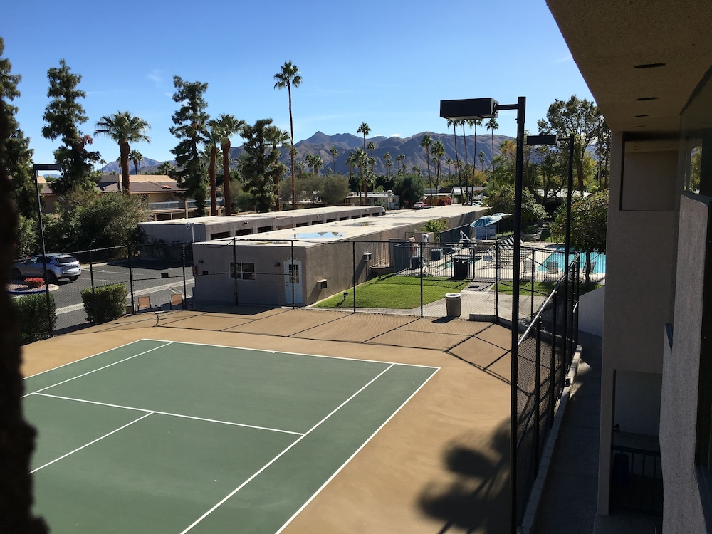 Vista Mirage Resort 44/93