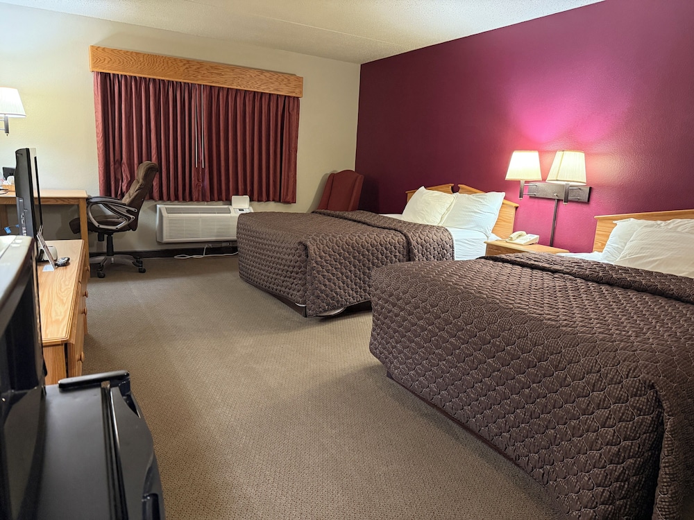 غرفة بسريرين كوين لذوي الإعاقة، Rodeway Inn Hesston, KS 6/9