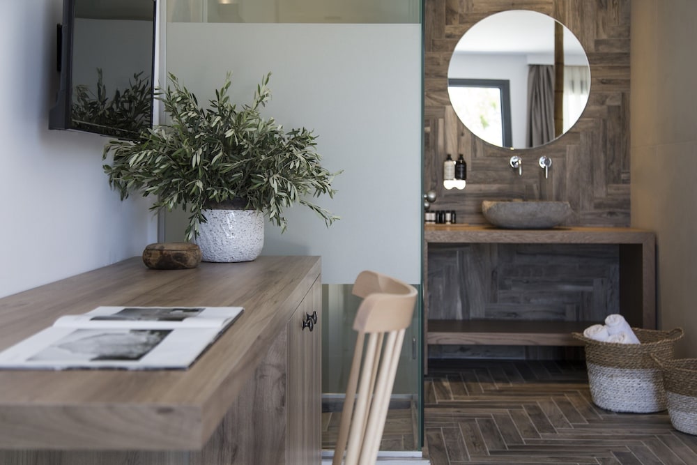 Ftelia Bay Boutique Hotel 31/36