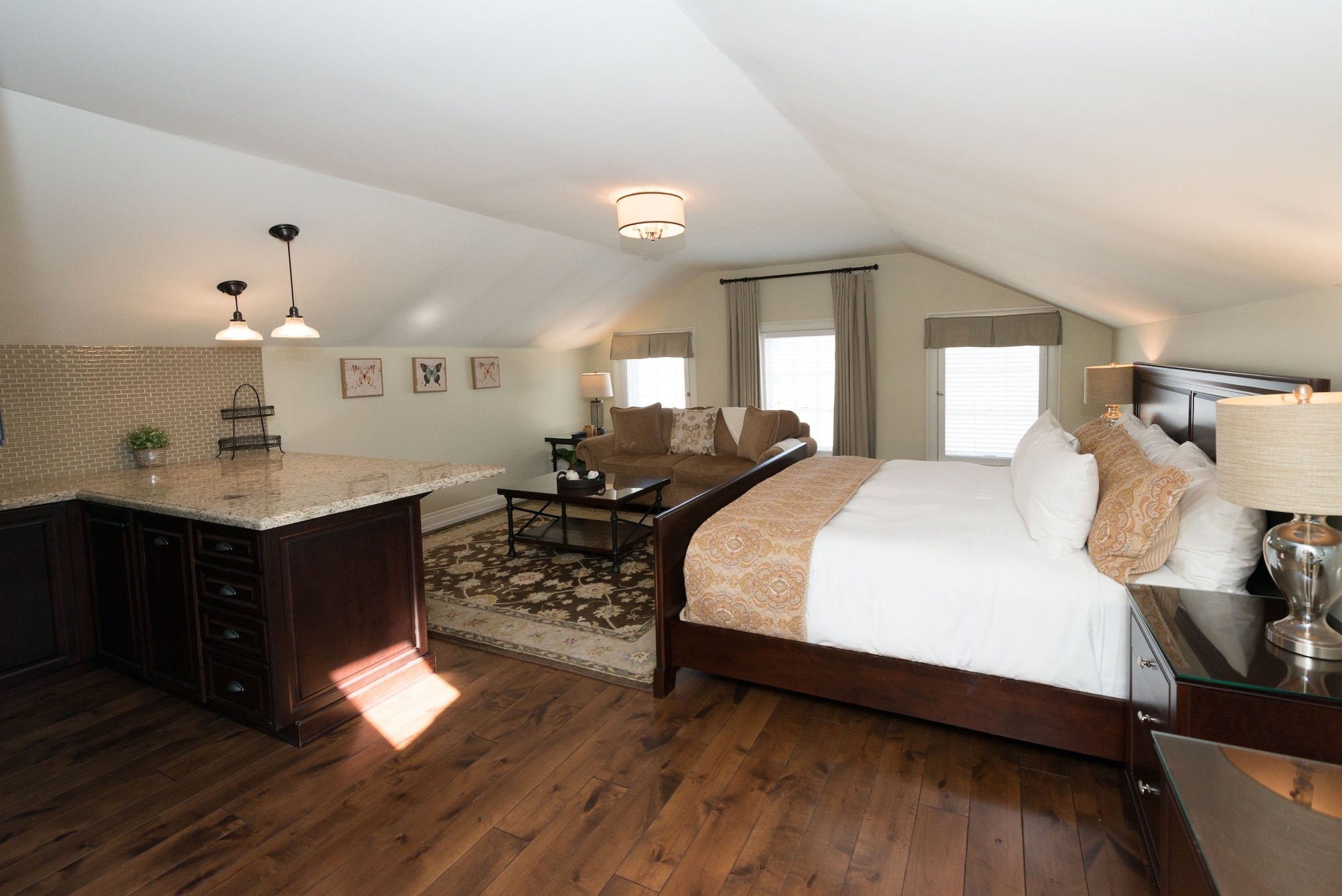 Adjoining, Studio, Suite, King Bed, Sofa, Main Building