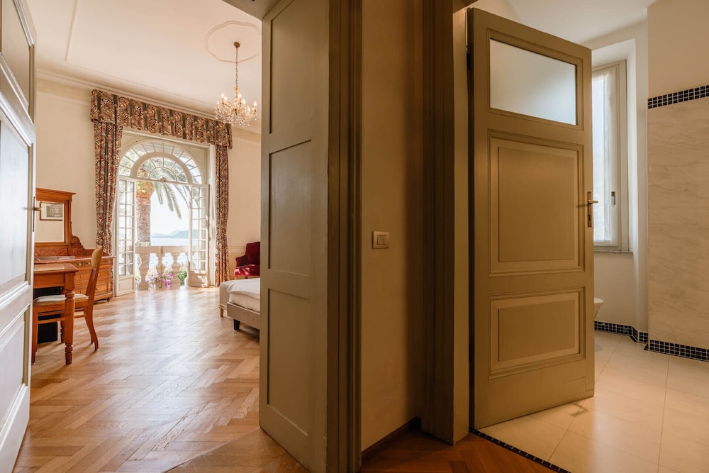 Hotel Monte Baldo and Villa Acquarone 4/49