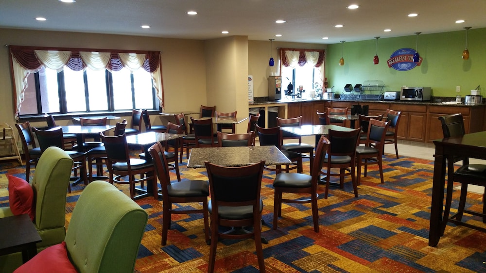 Baymont By Wyndham Waukesha 23/30