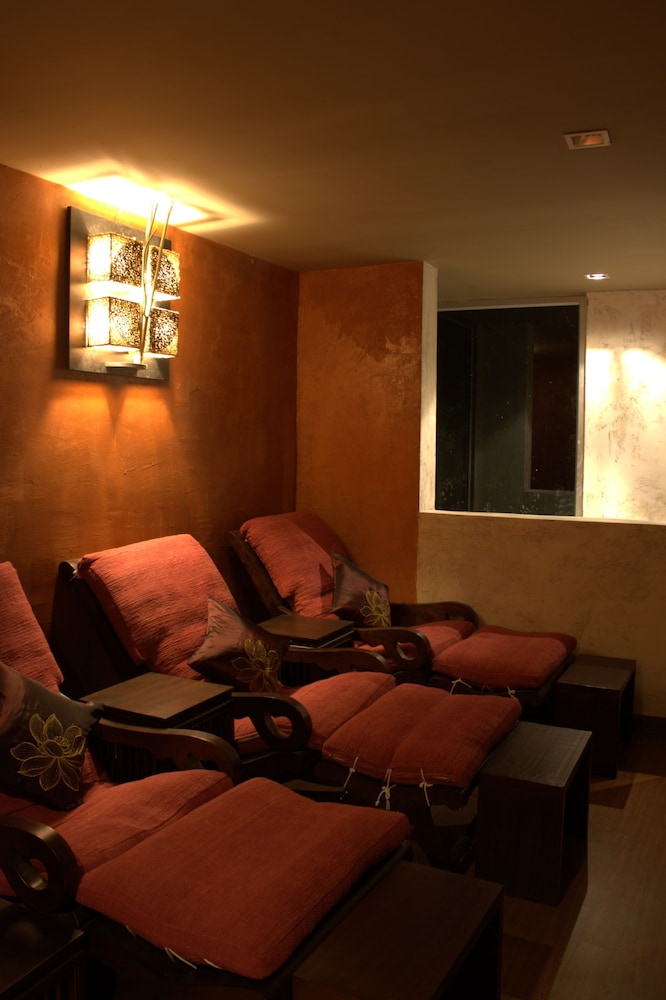 Baan Bandalay Hotel 39/59