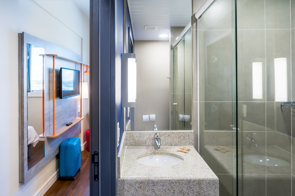 ibis budget Pindamonhangaba 48/49