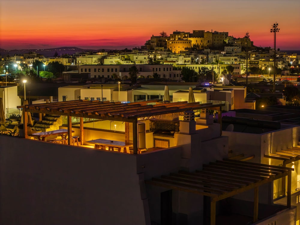 Alenor City Hotel 4/57