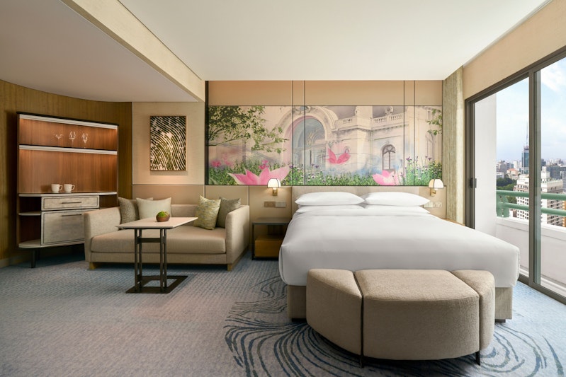 Sheraton Saigon Grand Opera Hotel 12/18