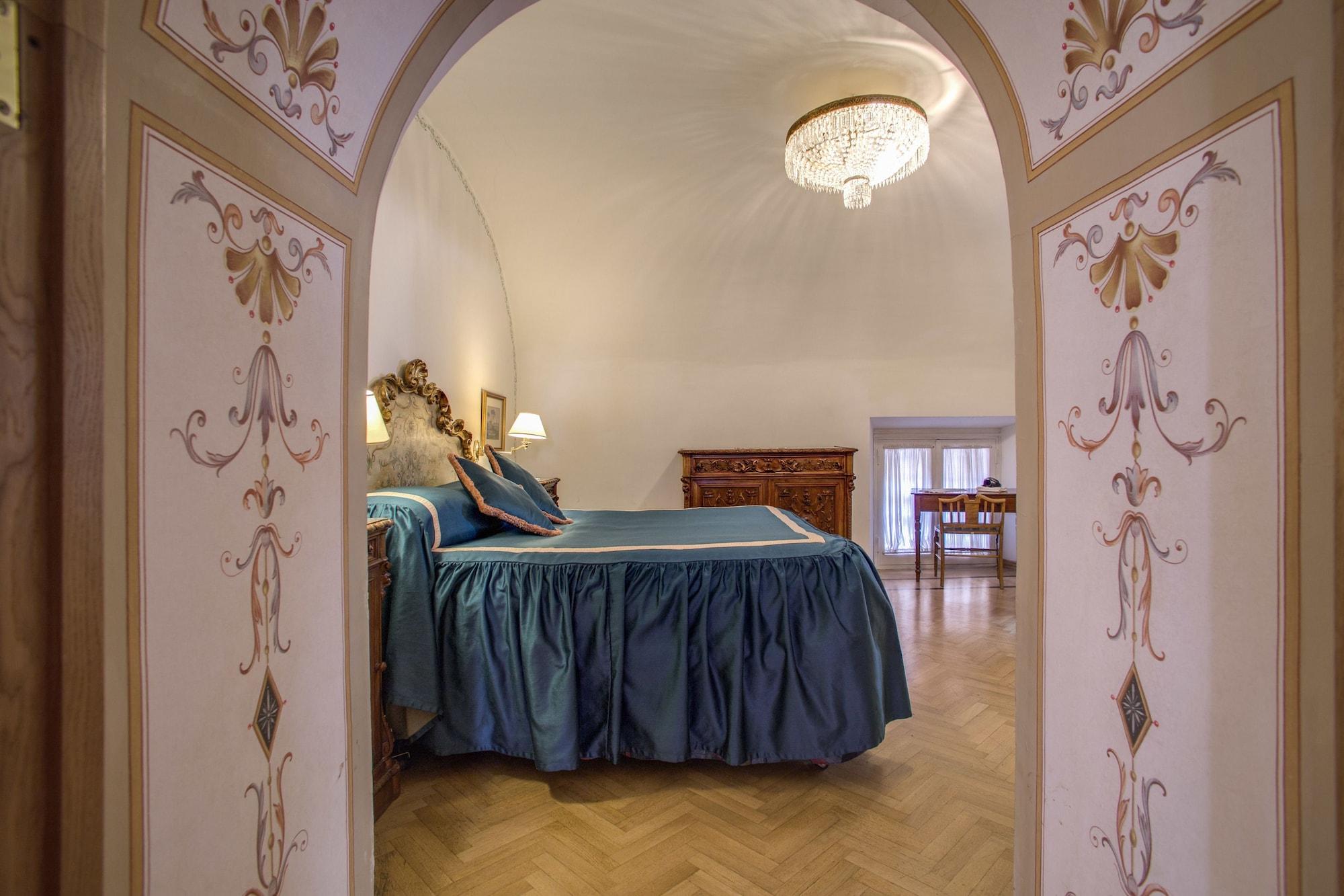 Grand, Suite, Terrace