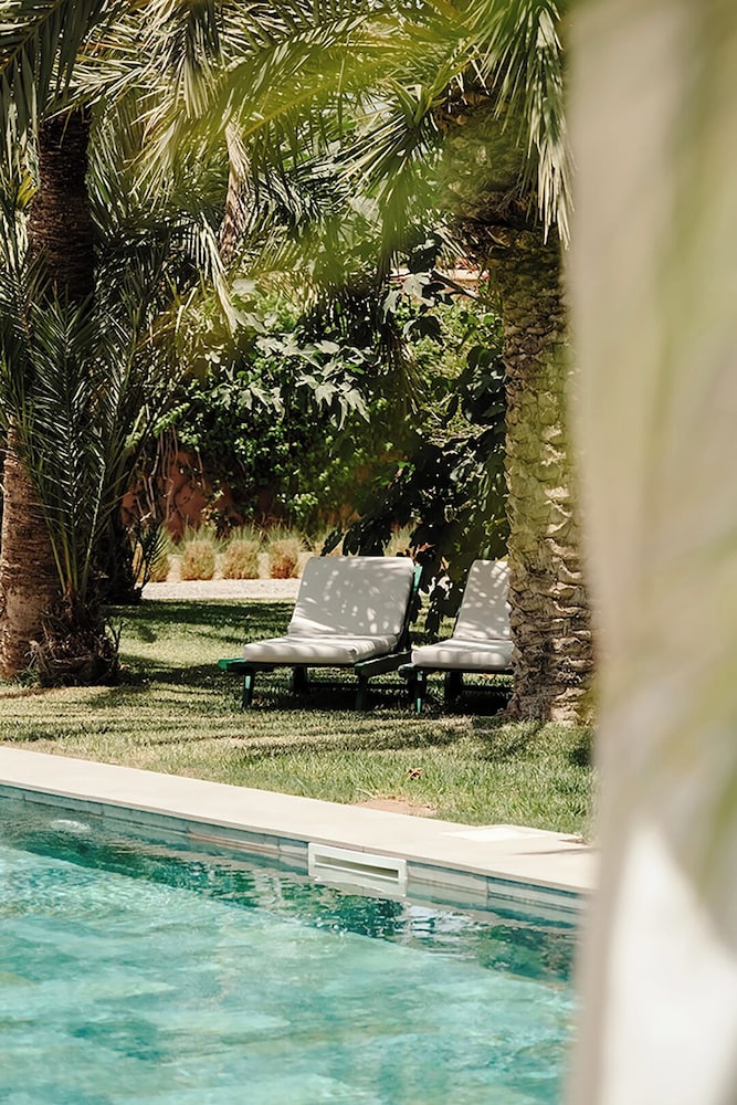 Domaine des Remparts Hotel and Spa 53/60