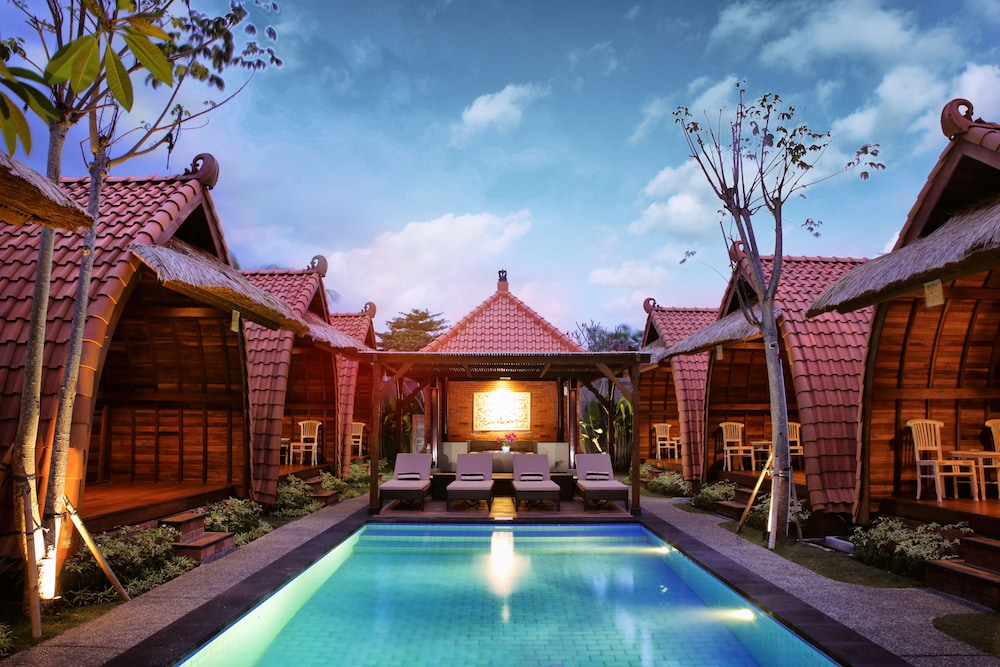 Poedja Villa Jimbaran 6/17