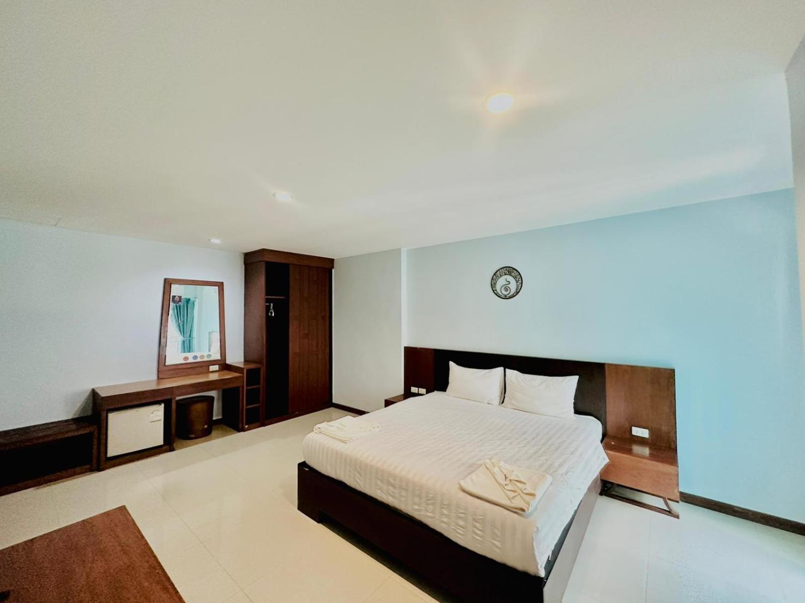 Cokoon Deva Patong Hotel 11/38