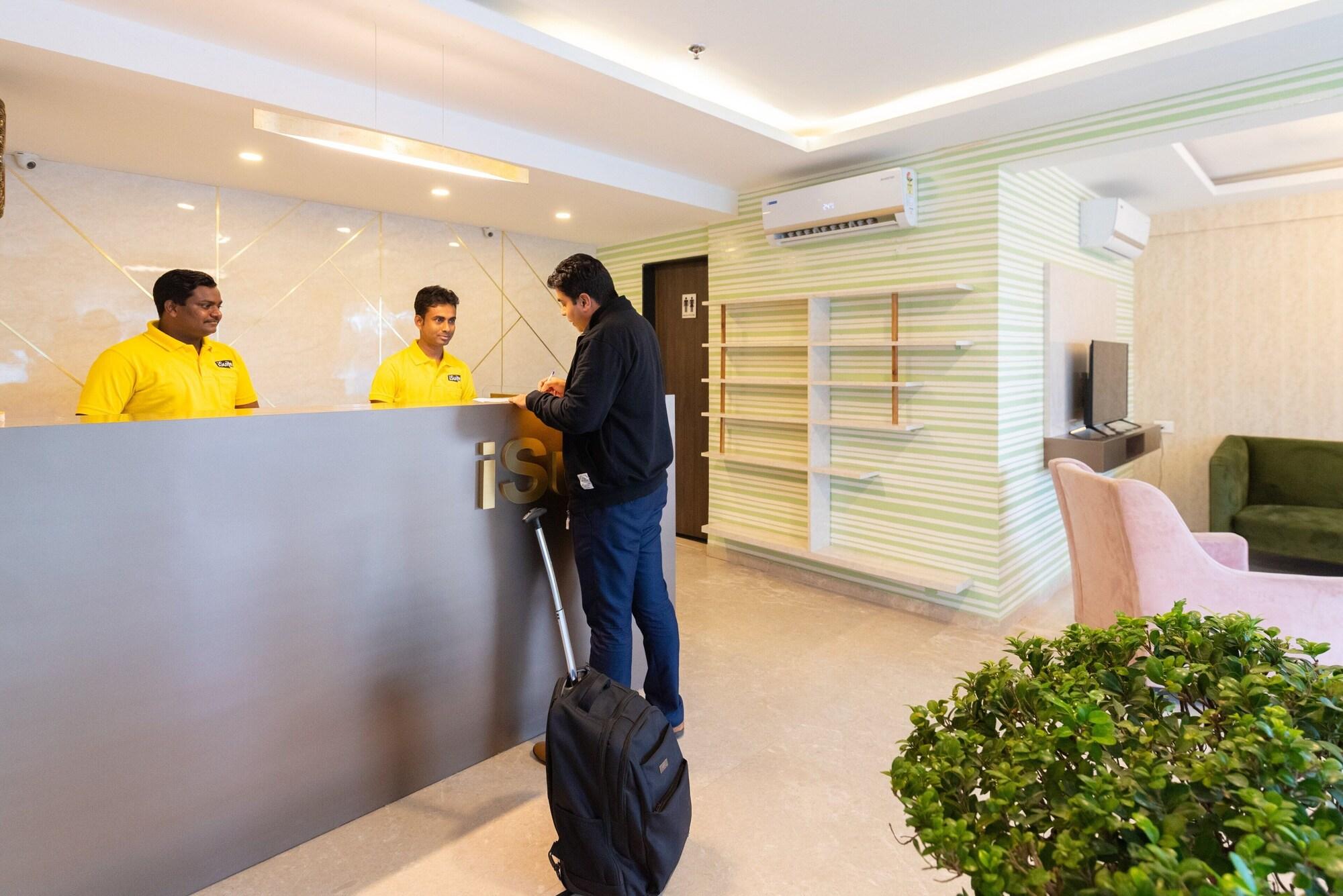 StayBird - B Suite, Business Hotel, Kharadi (ex I suite Beacon) 2/52