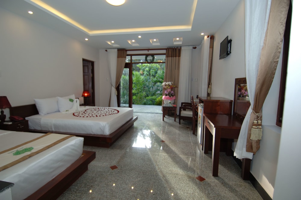 Saigon Emerald Resort 43/72