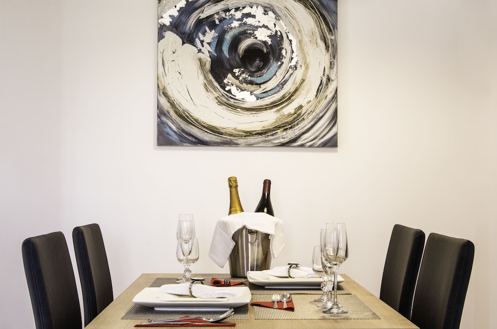 Talos Luxury Suites 21/50