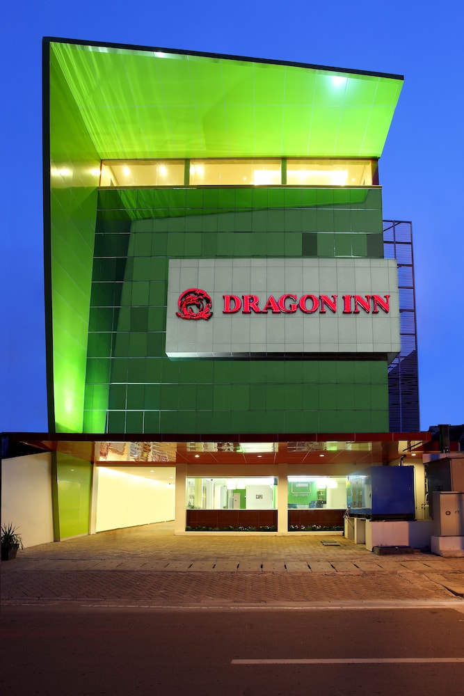 DRAGON INN KEMAYORAN 3/17