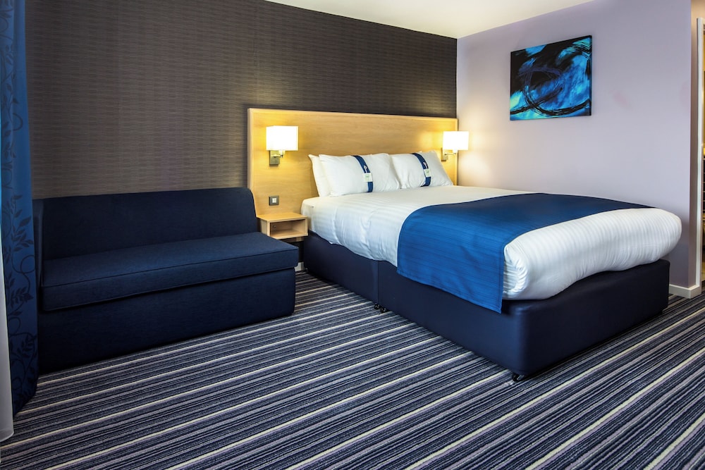 Holiday Inn Express Manchester Airport 28/74