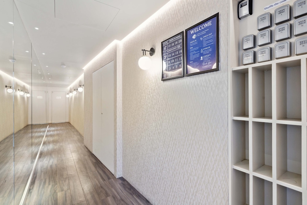 Valet Apartments Golden Square 11/22