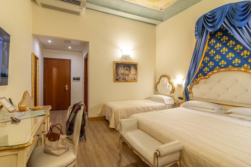 Hotel Porta Faenza 49/87