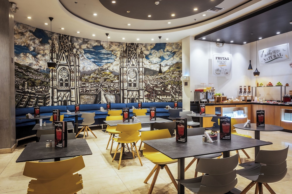 Ibis Quito 56/61