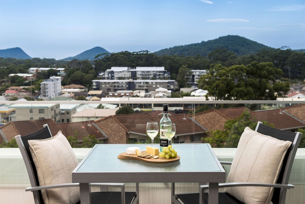 Oaks Nelson Bay Lure Suites 50/62