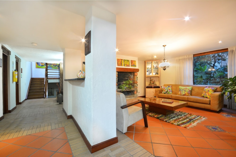 LA CAMPANA HOTEL BOUTIQUE 42/64