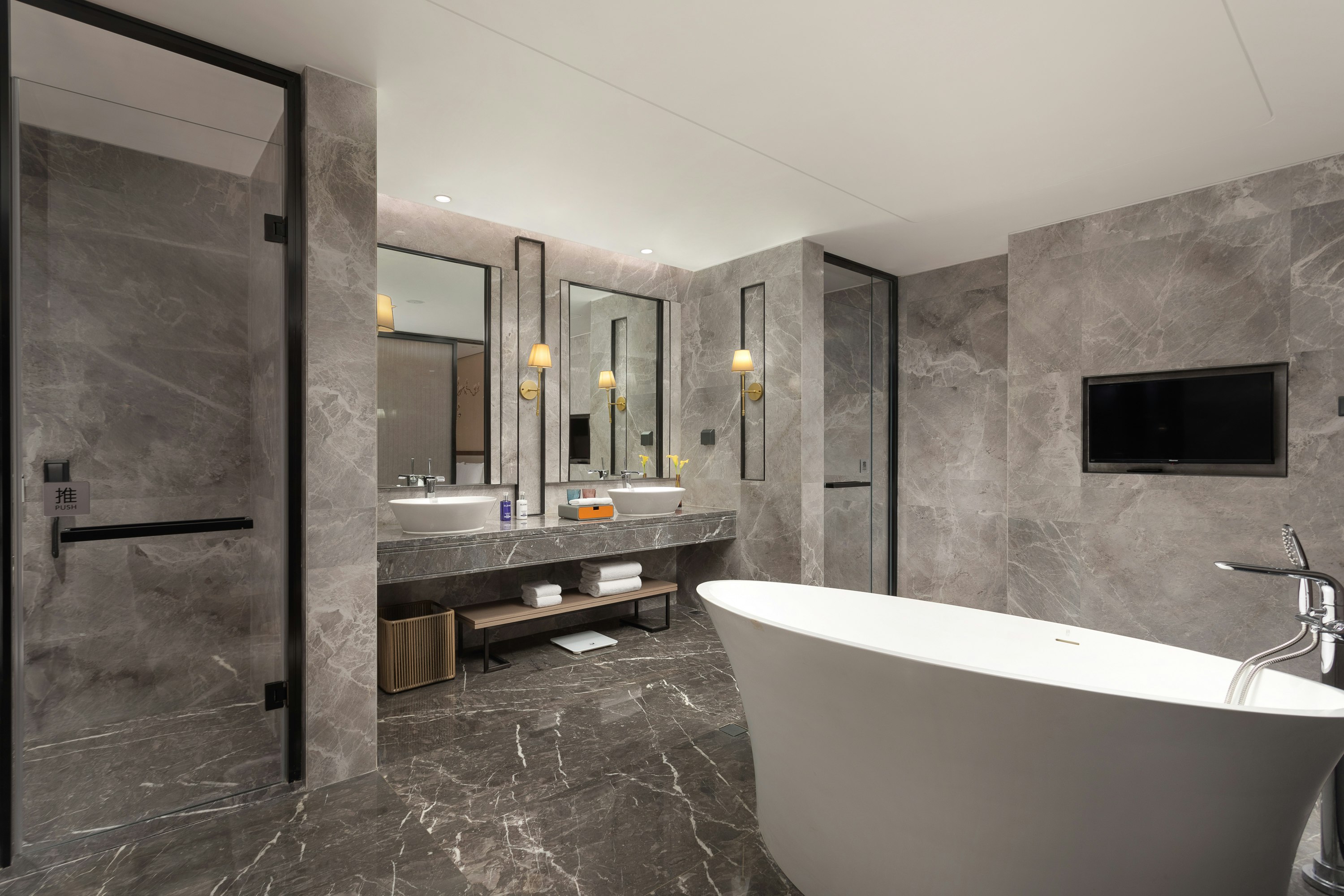 voco Shanghai Hongqiao Hub by IHG 44/45