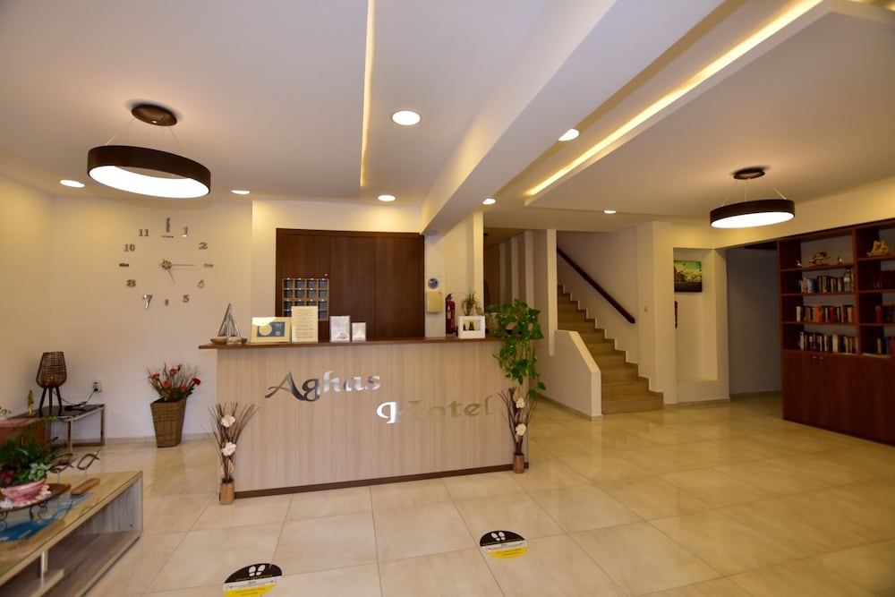 Aghas Hotel 11/60