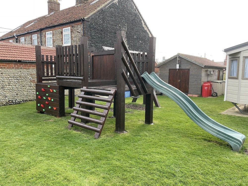 The Leas Beach Park 28/50