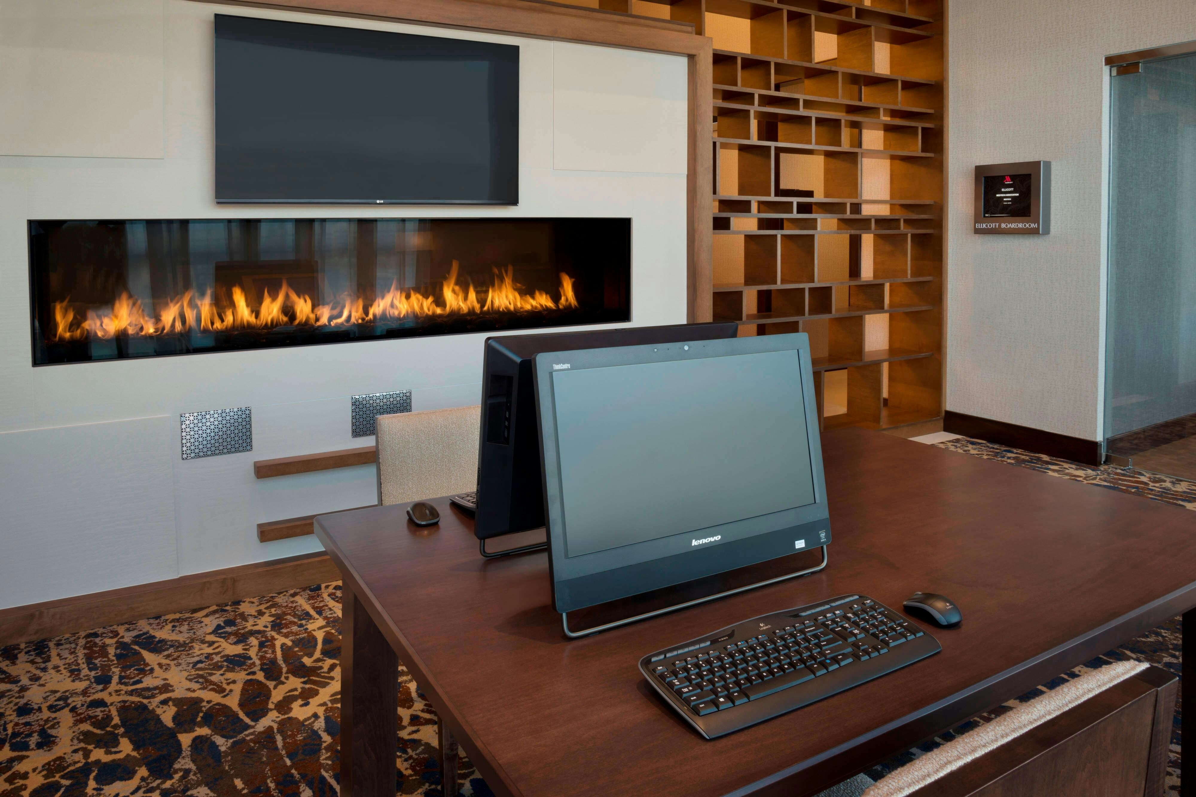 Buffalo Marriott at LECOM HARBORCENTER 22/27