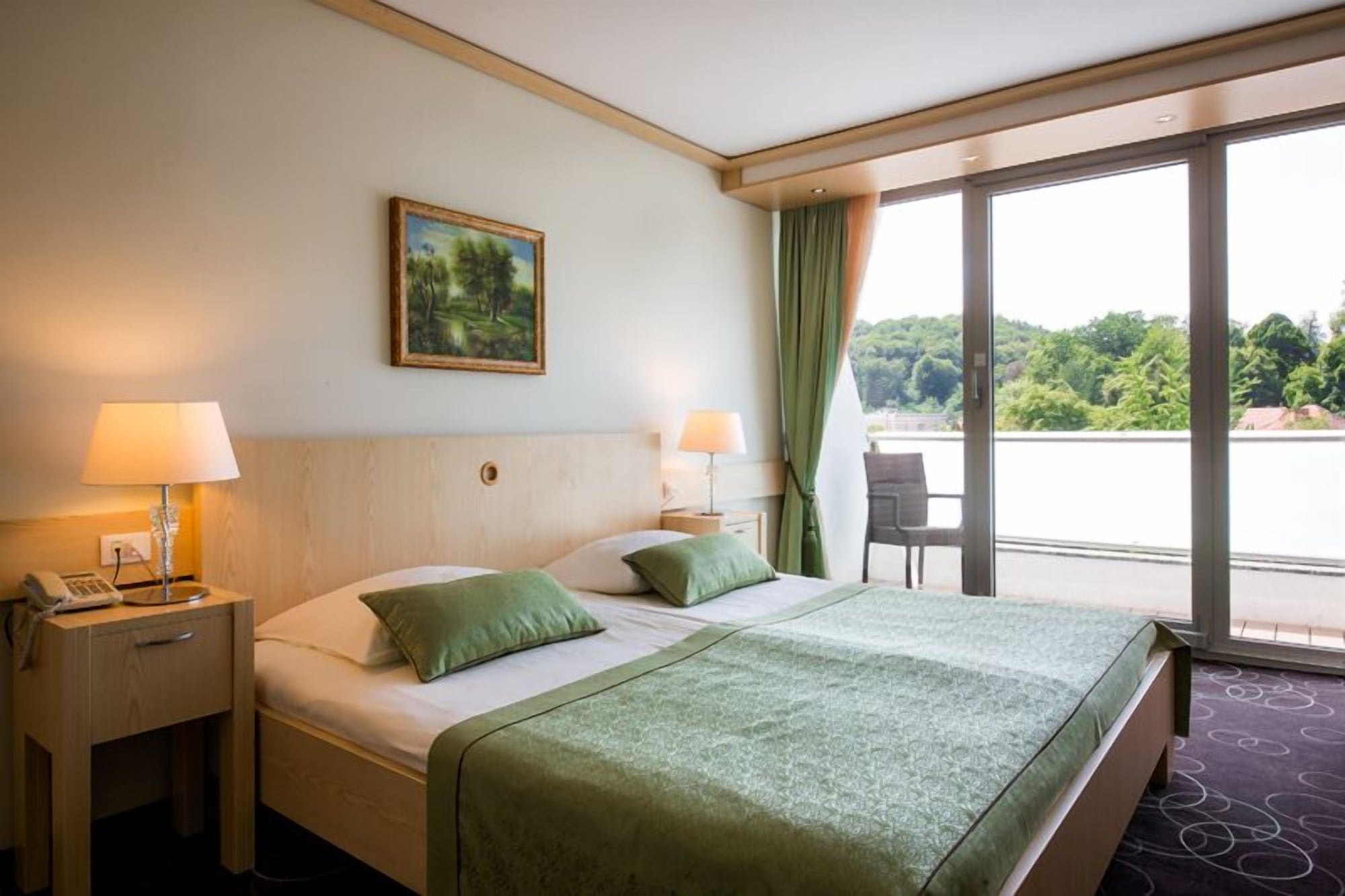 Room, Double Bed, Forest View, Small