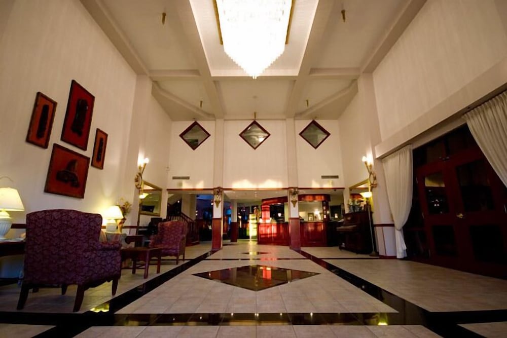 The Grand Hotel Nanaimo 40/63