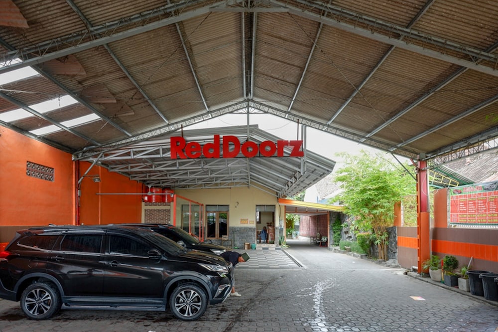 Reddoorz Jalan Parangtritis 50/56