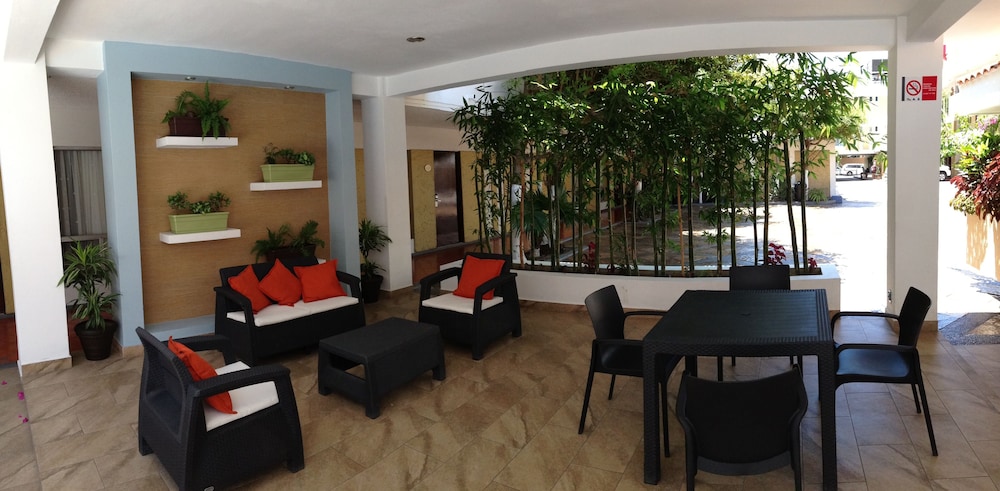 Azteca Inn Hotel 39/62