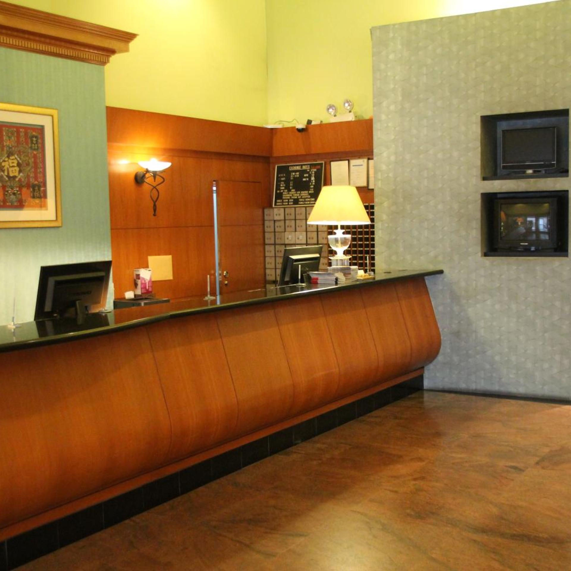 Strand Hotel 13/53