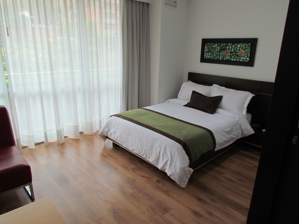Hotel Sky Medellin 25/55