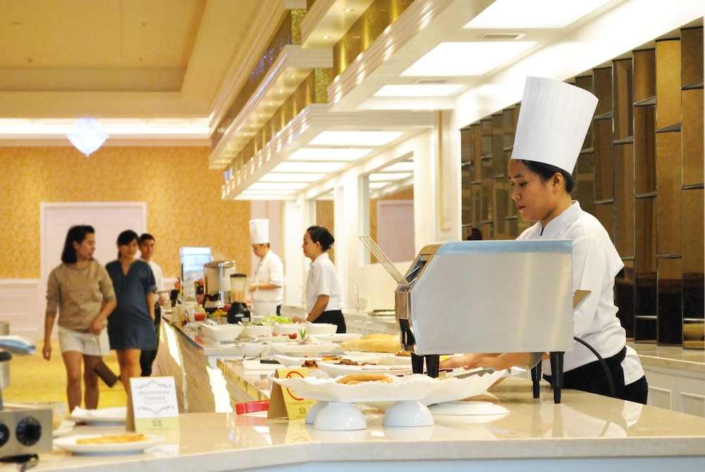 Adimulia Hotel Medan 6/55